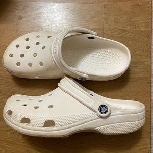 White crocs Mens 9 womens 11